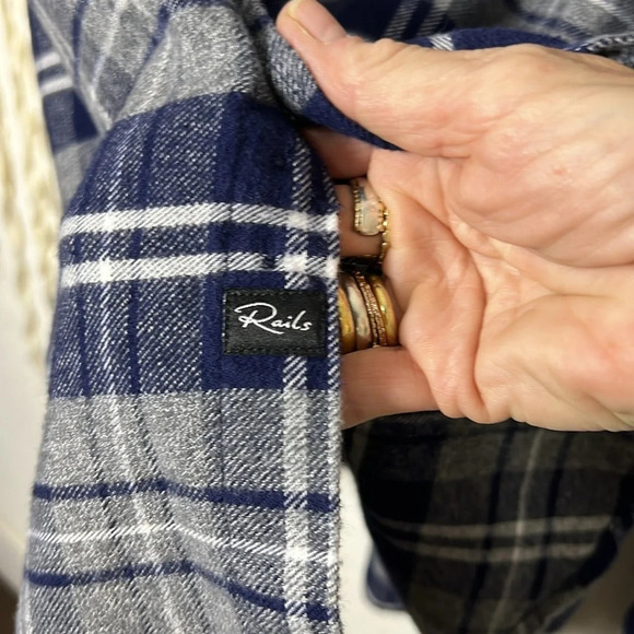 Rails Forrest Plaid Flannel Long Sleeve Button Down in Navy/Light Gray/White LG - Picture 6 of 11